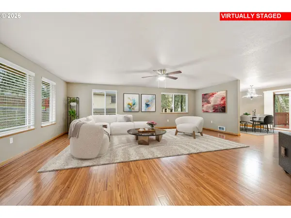 321 ROLLINGWOOD DR, Kelso, WA 98626