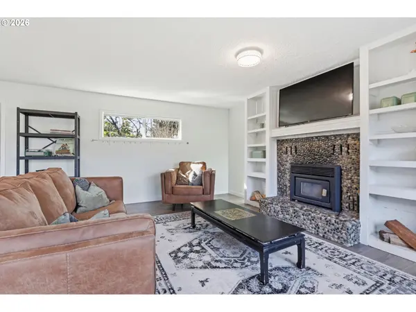 4900 WINTLER DR, Vancouver, WA 98661