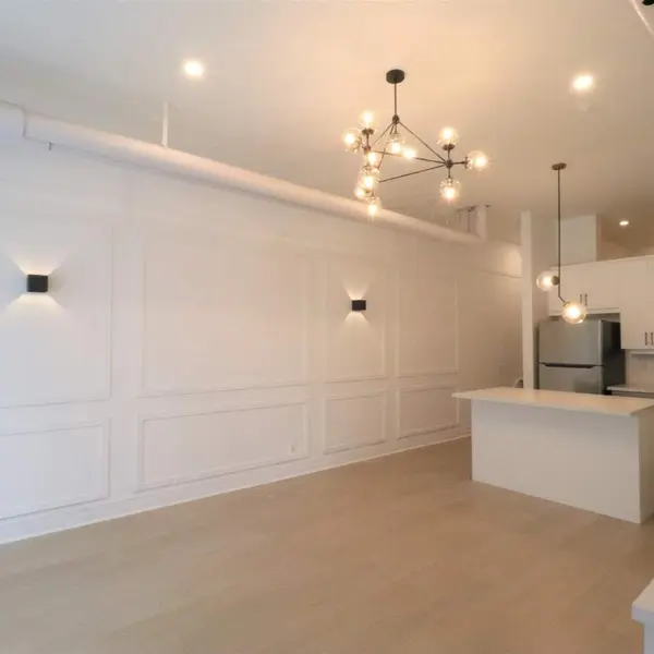 766 King ST #203, Toronto C01, ON M5V 1N6