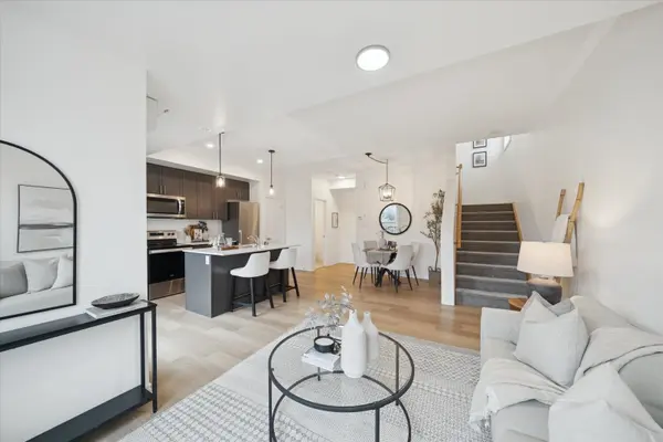 485 Beresford PATH #6, Oshawa, ON L1H 5S7