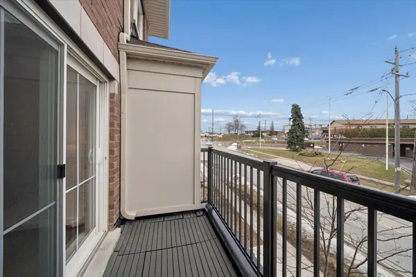 485 Beresford PATH #6, Oshawa, ON L1H 5S7