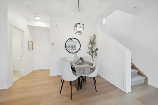 485 Beresford PATH #6, Oshawa, ON L1H 5S7