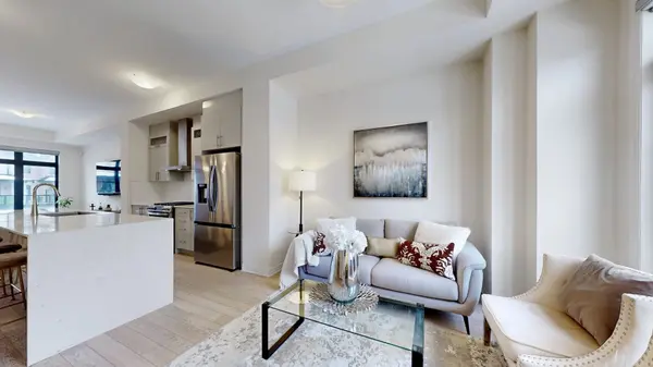 58 De La Roche DR, Vaughan, ON L4H 5G4