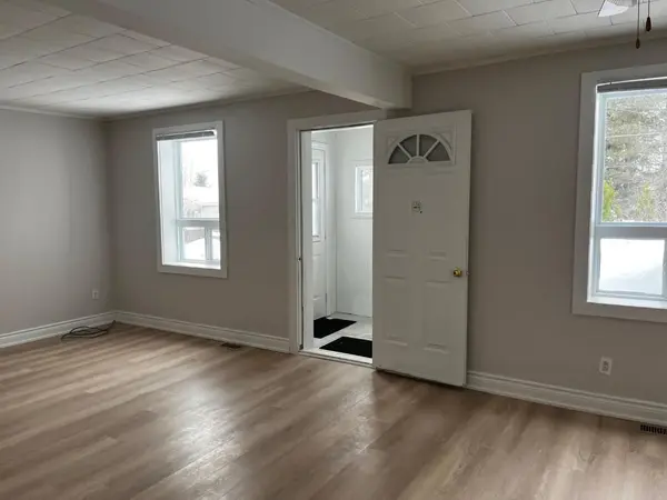 28 Comfort ST, Kirkland Lake, ON P2N 3B2