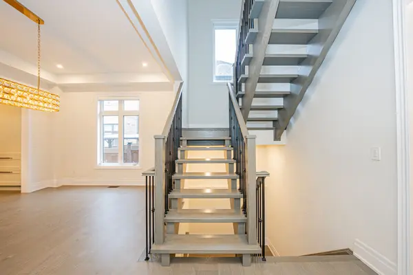 1217 Ironbridge RD, Oakville, ON L6M 5M5