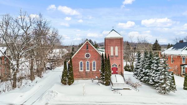 62 King ST E, Kawartha Lakes, ON K0L 2W0