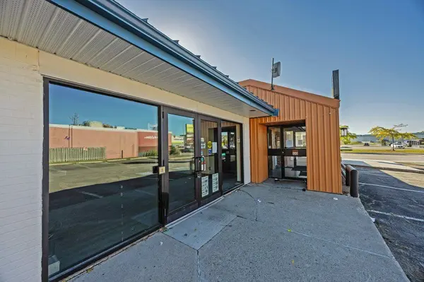 985 Talbot ST W #B, St. Thomas, ON N5P 1E9