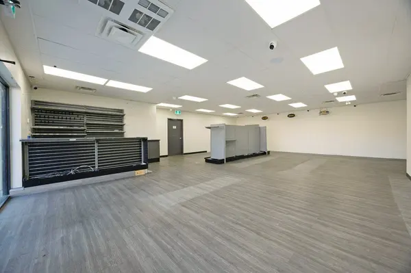 985 Talbot ST W #B, St. Thomas, ON N5P 1E9