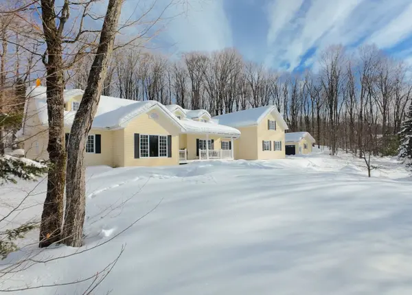 31 Deerfoot TRL, Huntsville, ON P1H 0A6