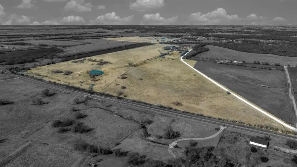 10367 Clear Creek Road W, Sanger, TX 76266