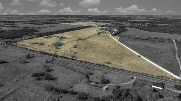 10367 Clear Creek Road W, Sanger, TX 76266