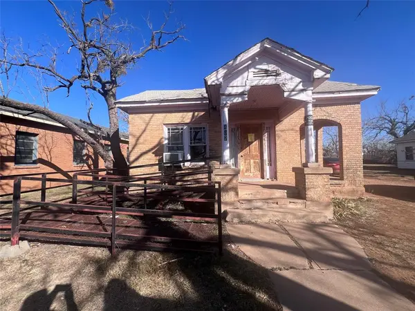 407 Commercial Avenue, Anson, TX 79501