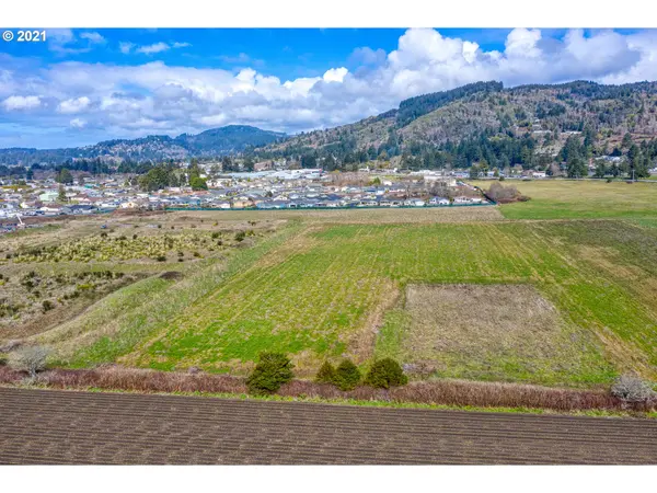 Olsen LN #103, Brookings, OR 97415