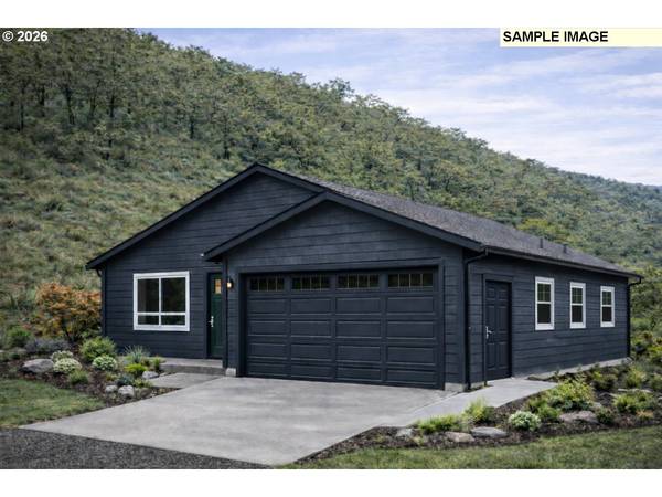996 SE EAGLES VIEW DR, Roseburg, OR 97470