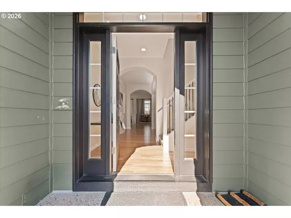 Oregon City, OR 97045,16465 Oaktree TER