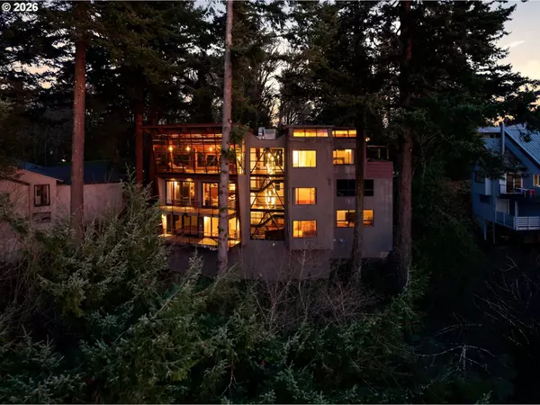 Portland, OR 97221,4183 SW GREENLEAF DR