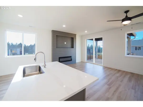 16159 Serres Farm WAY, Oregon City, OR 97045