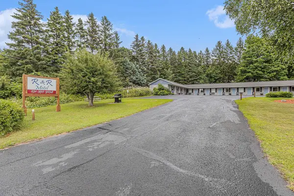 519 Lake ST, Crystal Lake Twp, MI 49635