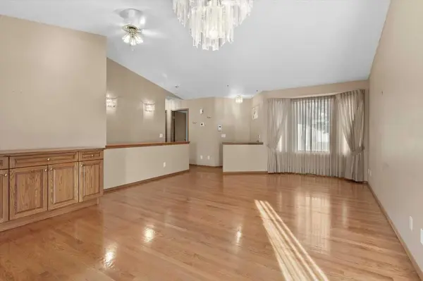 222 Arbour Cliff Close NW, Calgary, AB T3G 3W7