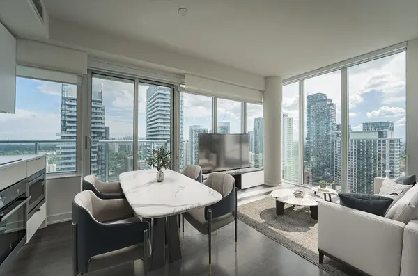 195 Redpath AVE #3610, Toronto C10, ON M4P 0E4