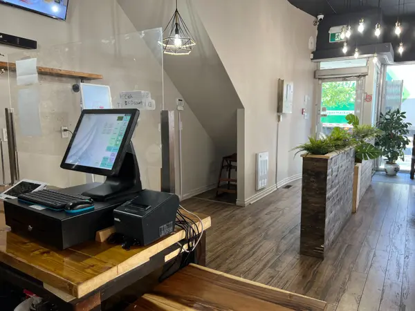 283 College ST, Toronto C01, ON M5T 1R9