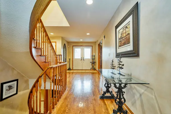 4 Camor CT, Toronto E10, ON M1C 4V5