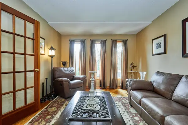 4 Camor CT, Toronto E10, ON M1C 4V5