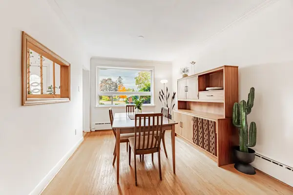 21 Tripp CRES, Toronto E04, ON M1P 1B4