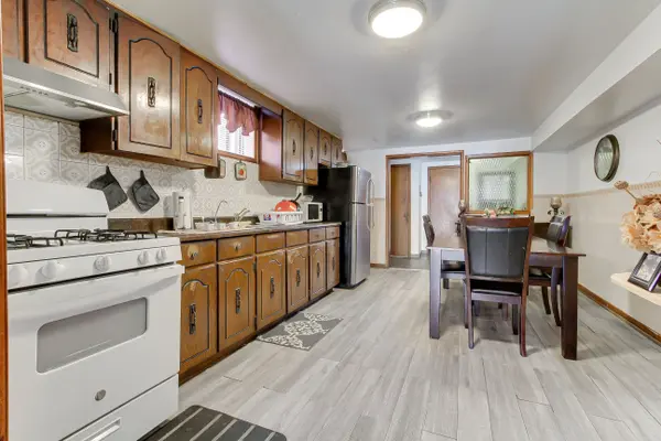 22A Kingsdown DR, Toronto E04, ON M1K 3B8