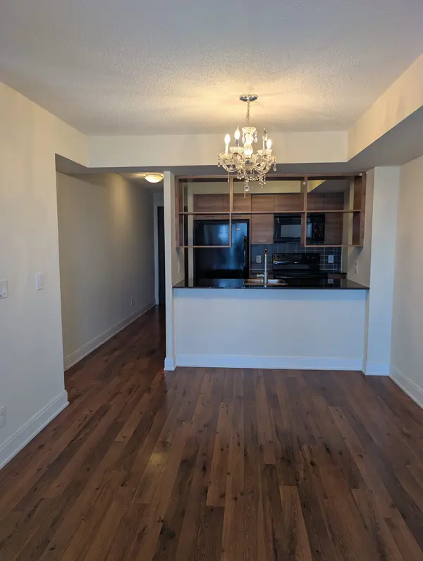 135 Village Green SQ #1622, Toronto E07, ON M1S 0G4