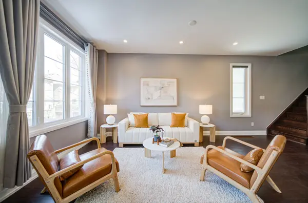 382 Highway 7 E N/A #Th17, Richmond Hill, ON L4B 0C5