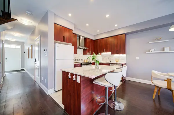 382 Highway 7 E N/A #Th17, Richmond Hill, ON L4B 0C5