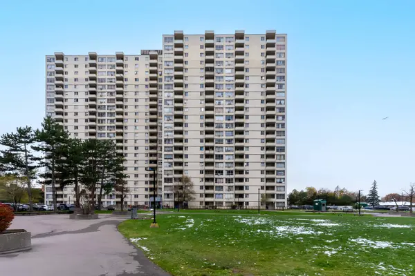 340 Dixon RD #513, Toronto W09, ON M9R 1T1