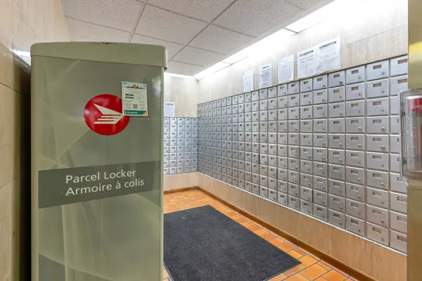 340 Dixon RD #513, Toronto W09, ON M9R 1T1