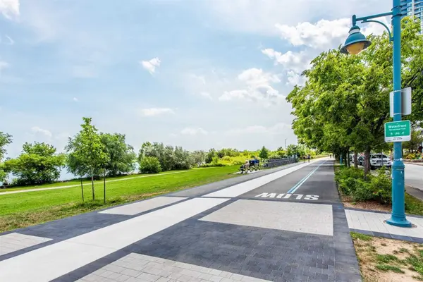 58 Marine Parade DR #606, Toronto W06, ON M8V 4G1