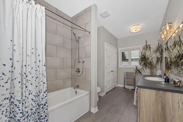 1350 Country LN, North Dundas, ON K0C 2K0