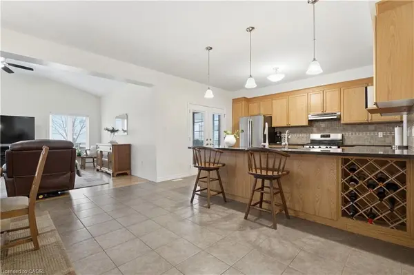 27 Cox ST, Cambridge, ON N1S 0A3