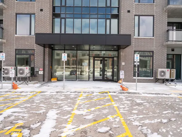 107 Roger ST #211, Waterloo, ON N2J 1A4