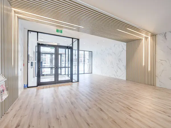 107 Roger ST #211, Waterloo, ON N2J 1A4