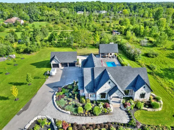 1716 Rebecca ST, Fort Erie, ON L2A 5M4