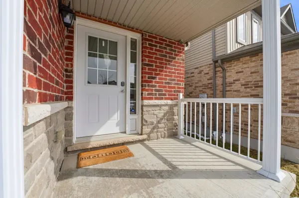 9 Patterson DR, North Dumfries, ON N0B 1E0