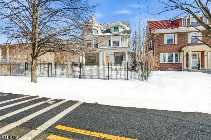 16 Ingraham Pl, Newark City, NJ 07108