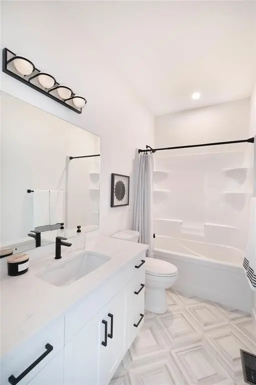 826 Turnberry CV, Niverville, MB R0A 0A1