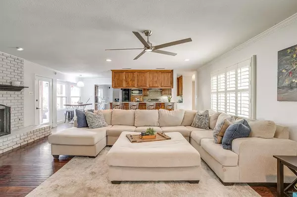 Fort Worth, TX 76116,6504 Genoa Road