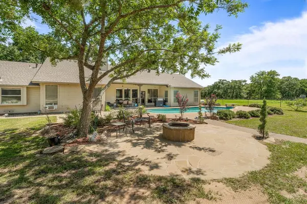 4951 N FM 51, Weatherford, TX 76085