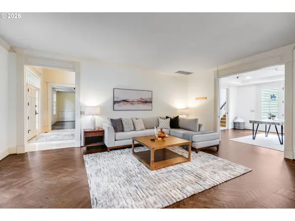 965 S COMUS ST, Portland, OR 97219