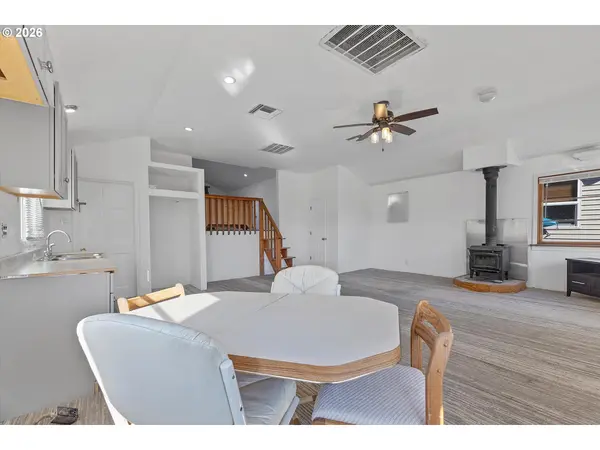 1833 N Jantzen AVE, Portland, OR 97217