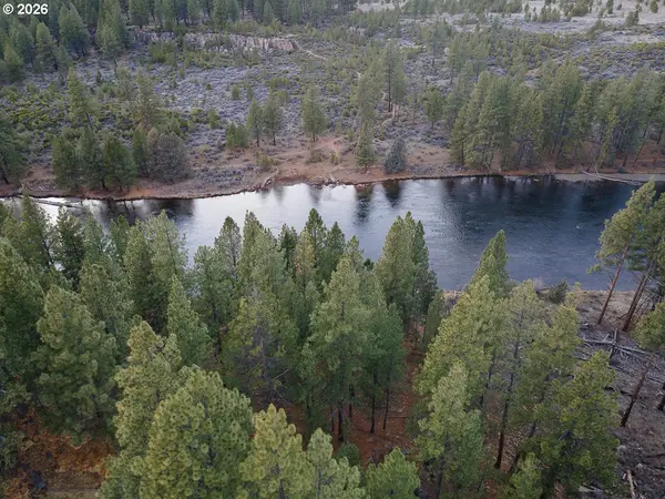 60793 RIVER BEND DR, Bend, OR 97702