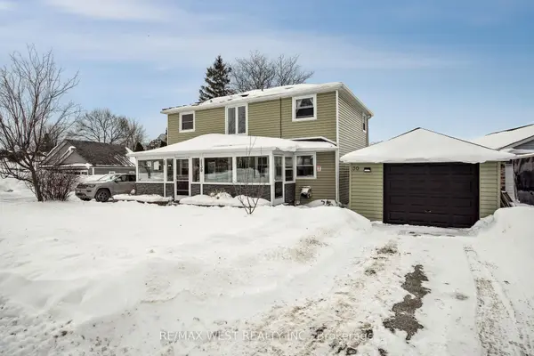 30 Quiet Heights LN, Georgina, ON L4P 3C8