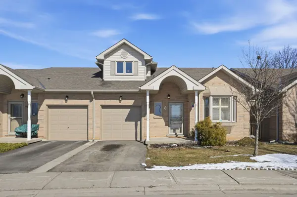 96 Greentrail DR #43, Hamilton, ON L0R 1W0